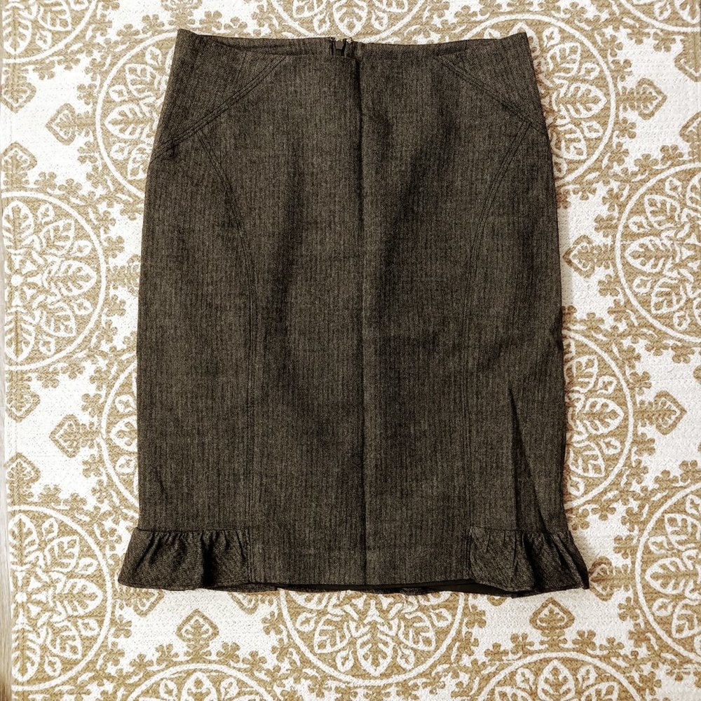 Bebe Ruffle Hem Stretch Zip Back Pencil Skirt
